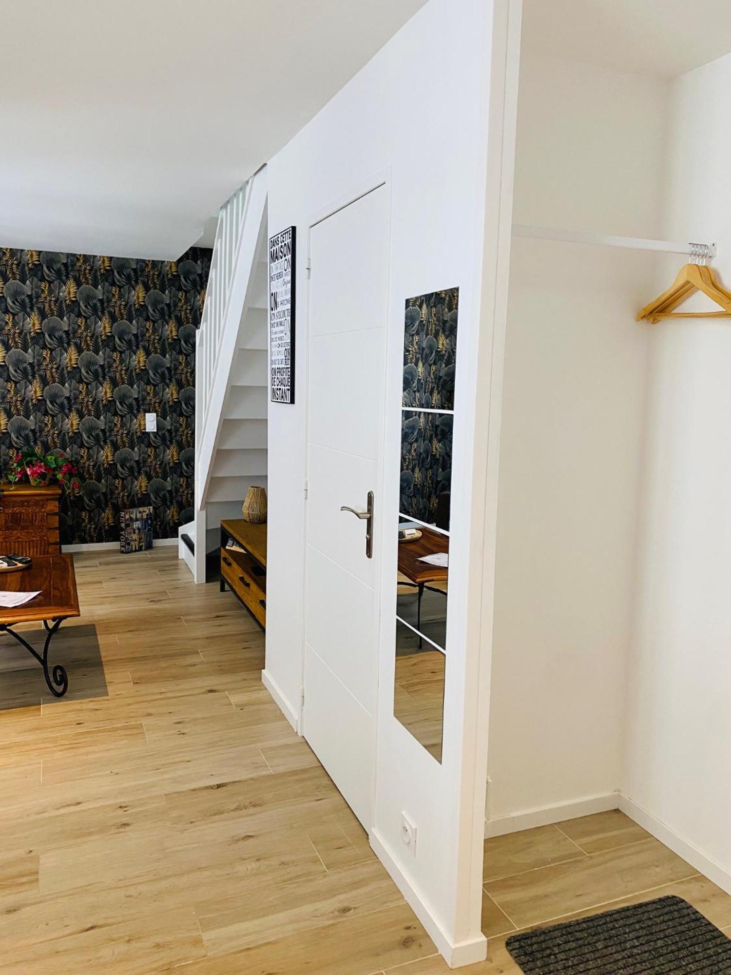 Douillet Et Coquet Appartement Climatise - Parking Prive Gratuit - Centre Монпелье Экстерьер фото